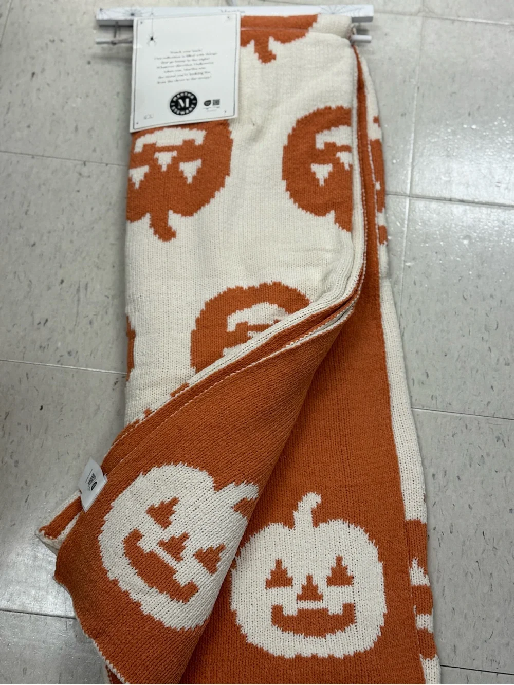 Jack-o'-Lantern Knit Throw Blanket in Orange and Cream